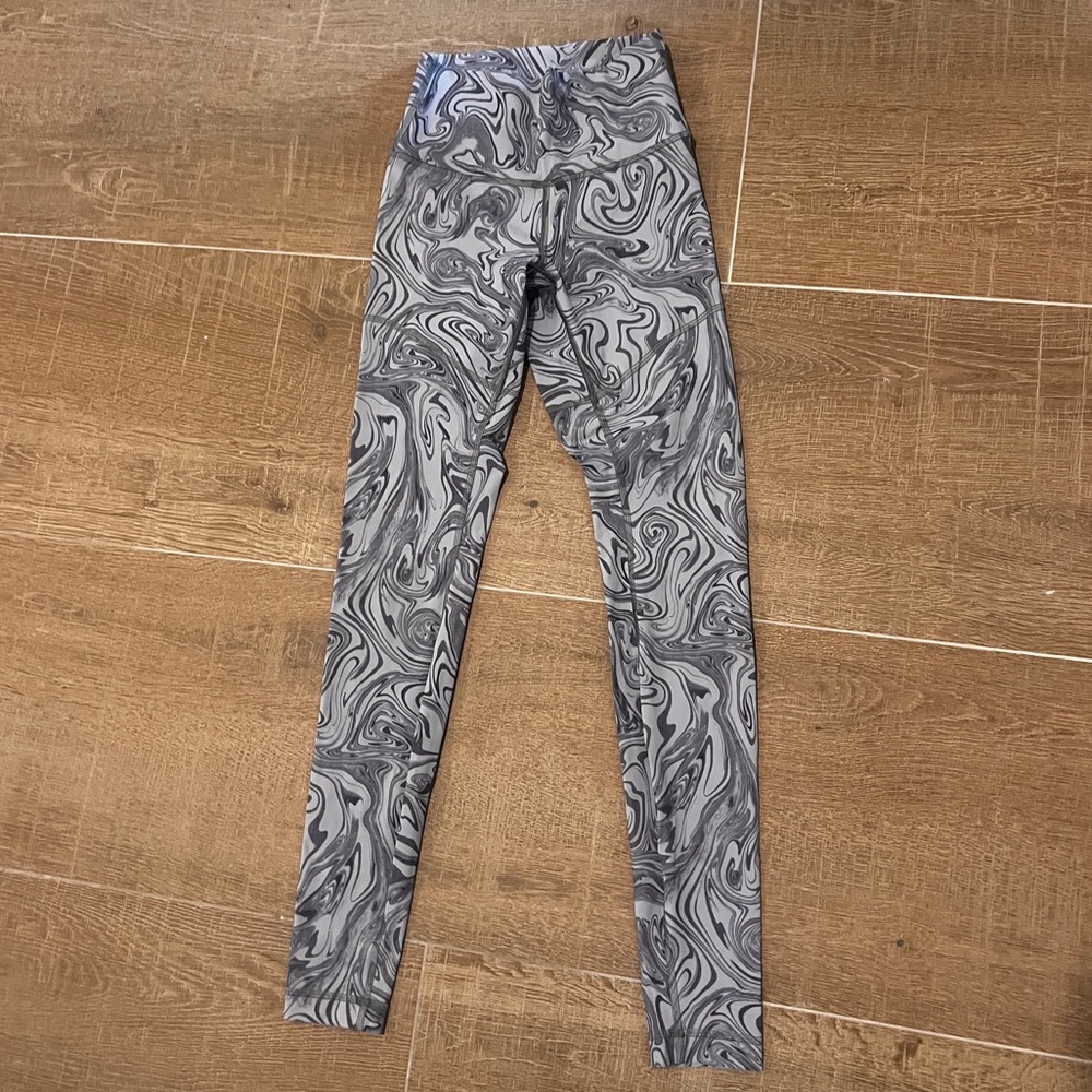 Lululemon Wonder Under Grey Swirl!